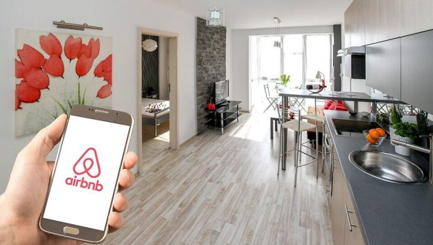 airbnb-3399753_960_720 Airbnb